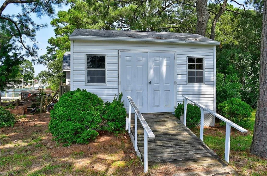 Virginia Beach, Virginia 23451, United States, 3 Bedrooms Bedrooms, ,2 BathroomsBathrooms,Residential,Pending,182012