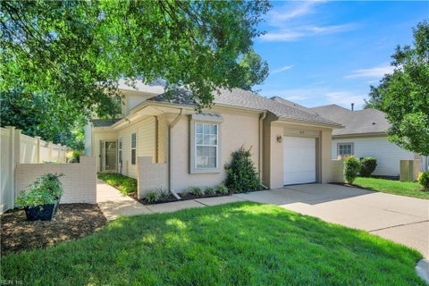 Photo of 802 Zoeller Court, Newport News, VA 23602 (MLS # 10654678)