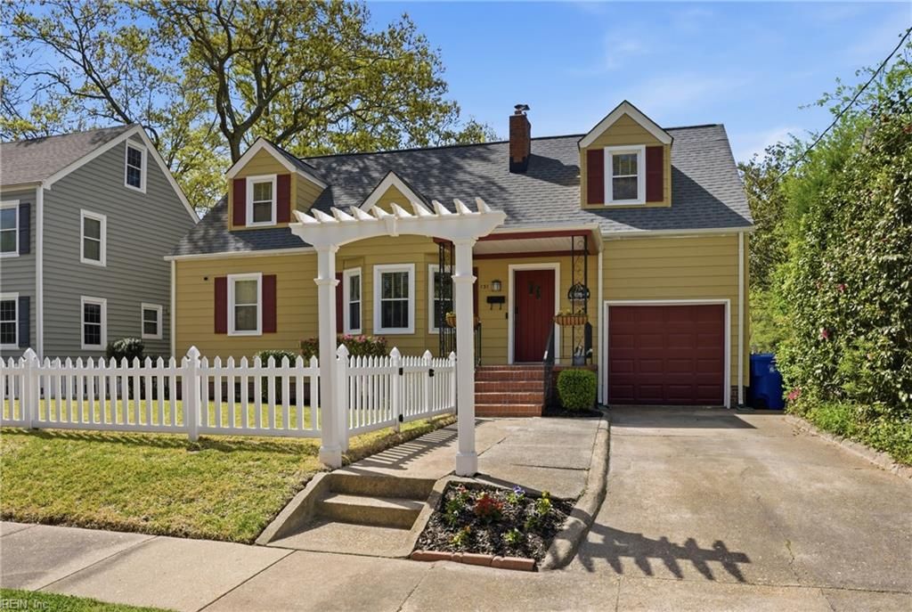 Photo of 131 Elwood Avenue, Norfolk, VA 23505 (MLS # 10628320)