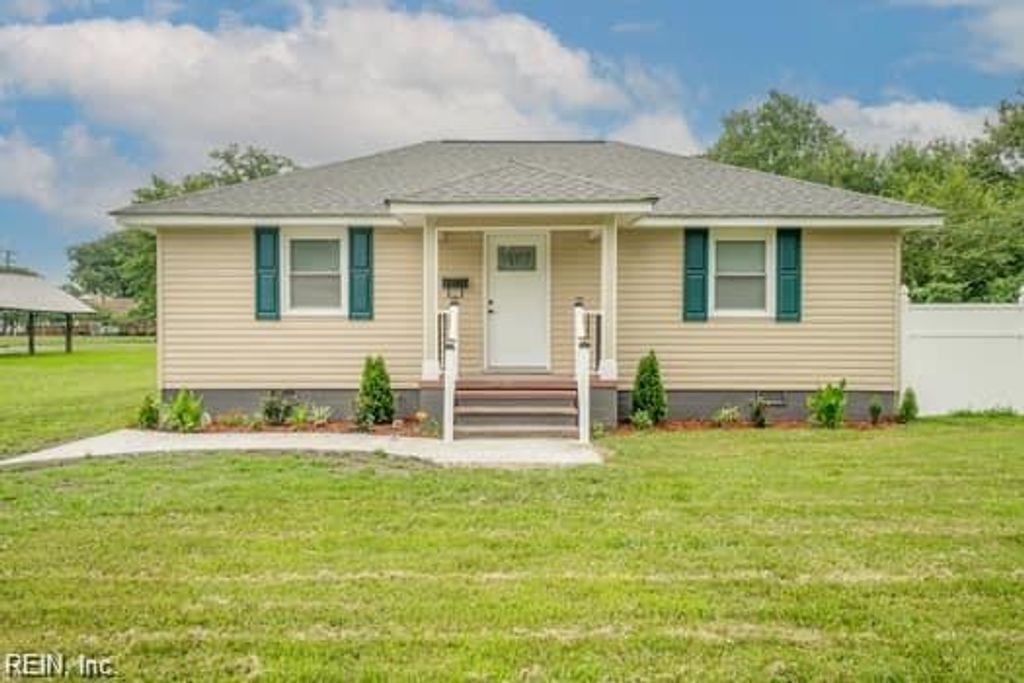 Photo of 303 Sumter Street, Portsmouth, VA 23702 (MLS # 10614660)