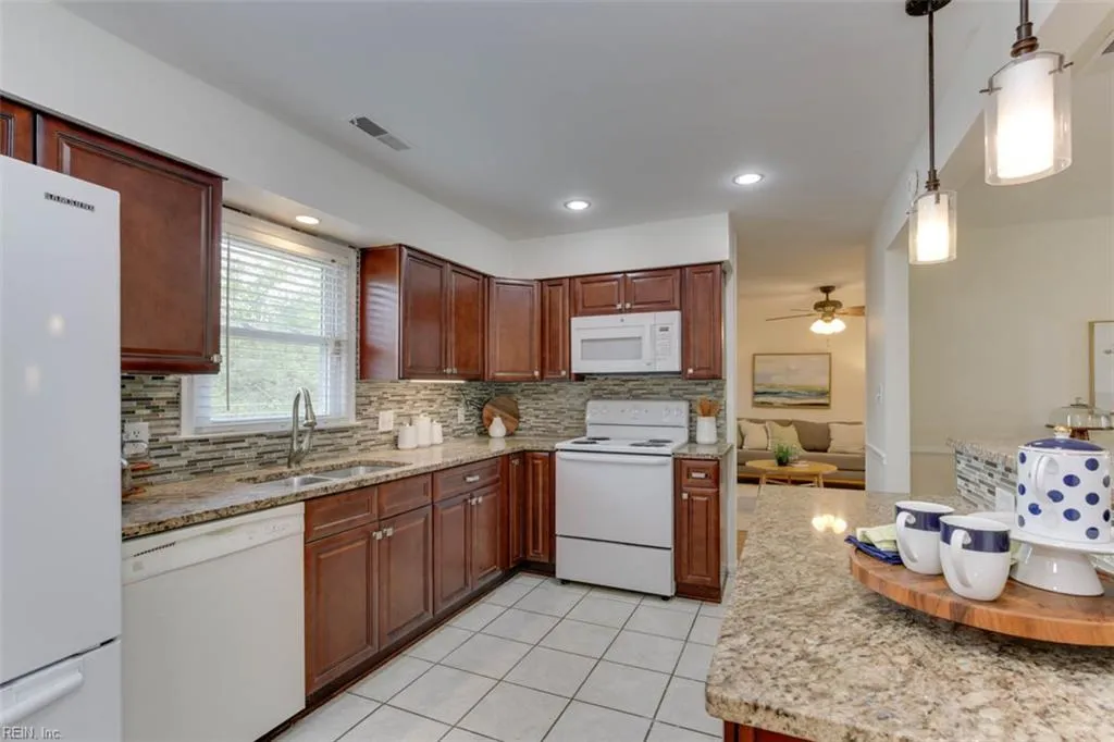 Virginia Beach, Virginia 23464, United States, 4 Bedrooms Bedrooms, ,2 BathroomsBathrooms,Residential,Active,194984