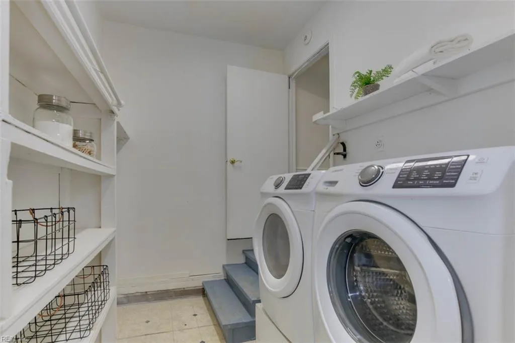 Virginia Beach, Virginia 23464, United States, 4 Bedrooms Bedrooms, ,2 BathroomsBathrooms,Residential,Active,194984