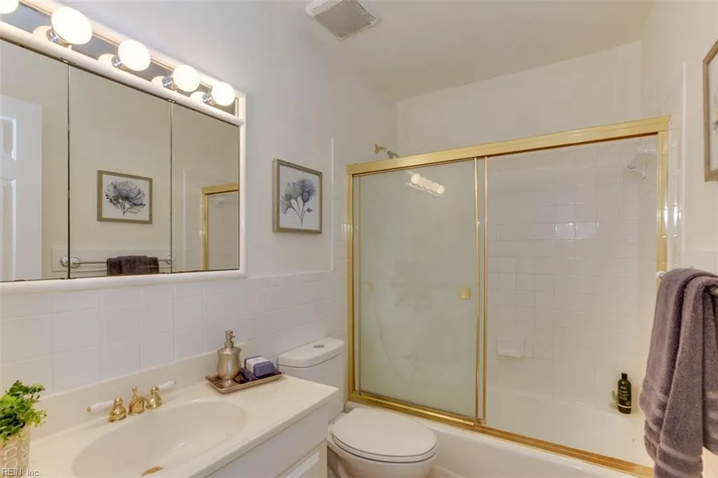 Virginia Beach, Virginia 23464, United States, 4 Bedrooms Bedrooms, ,2 BathroomsBathrooms,Residential,Active,194984