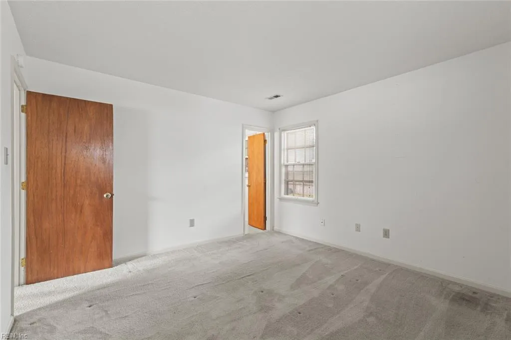 Hampton, Virginia 23666, United States, 3 Bedrooms Bedrooms, ,2 BathroomsBathrooms,Residential,Active,155758