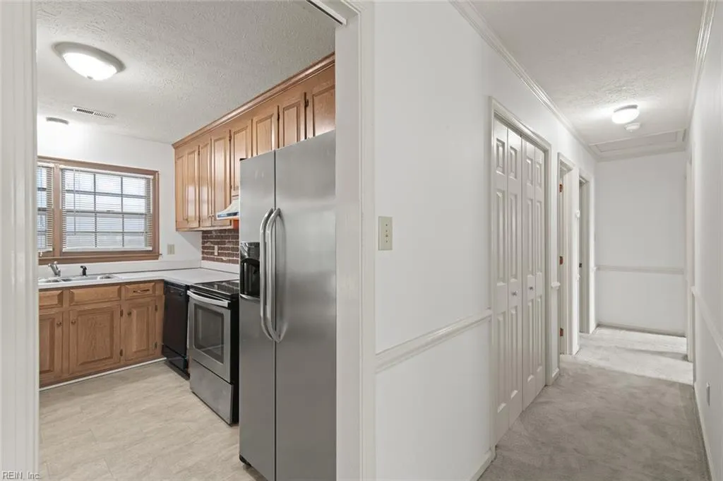 Hampton, Virginia 23666, United States, 3 Bedrooms Bedrooms, ,2 BathroomsBathrooms,Residential,Active,155758