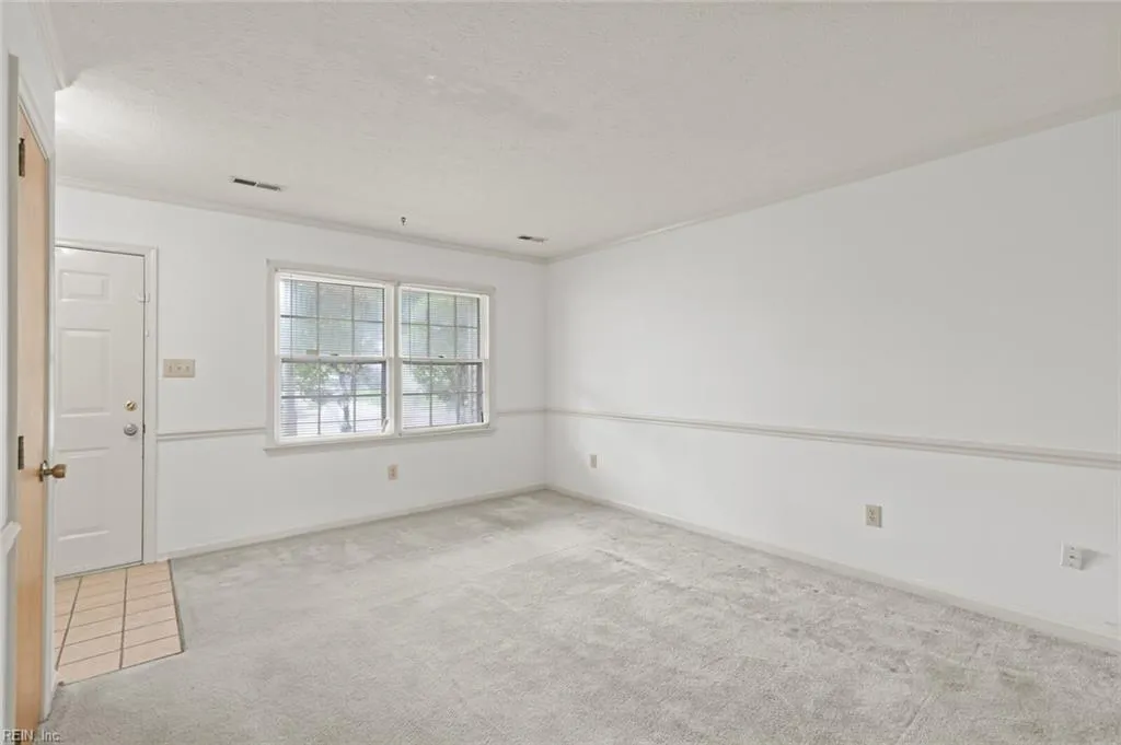 Hampton, Virginia 23666, United States, 3 Bedrooms Bedrooms, ,2 BathroomsBathrooms,Residential,Active,155758