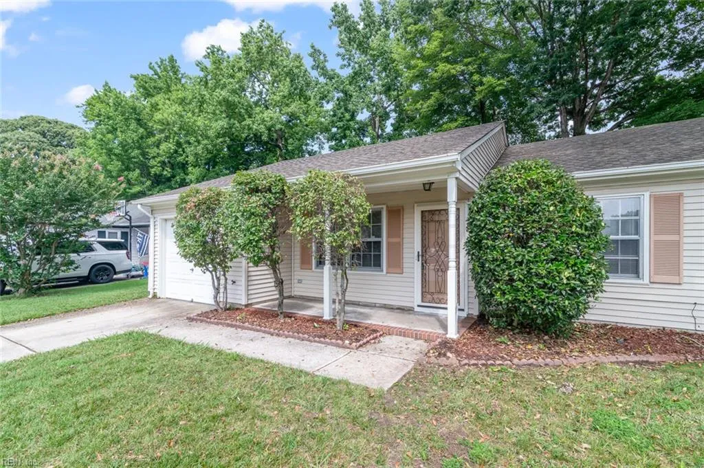 Hampton, Virginia 23666, United States, 3 Bedrooms Bedrooms, ,2 BathroomsBathrooms,Residential,Active,155758