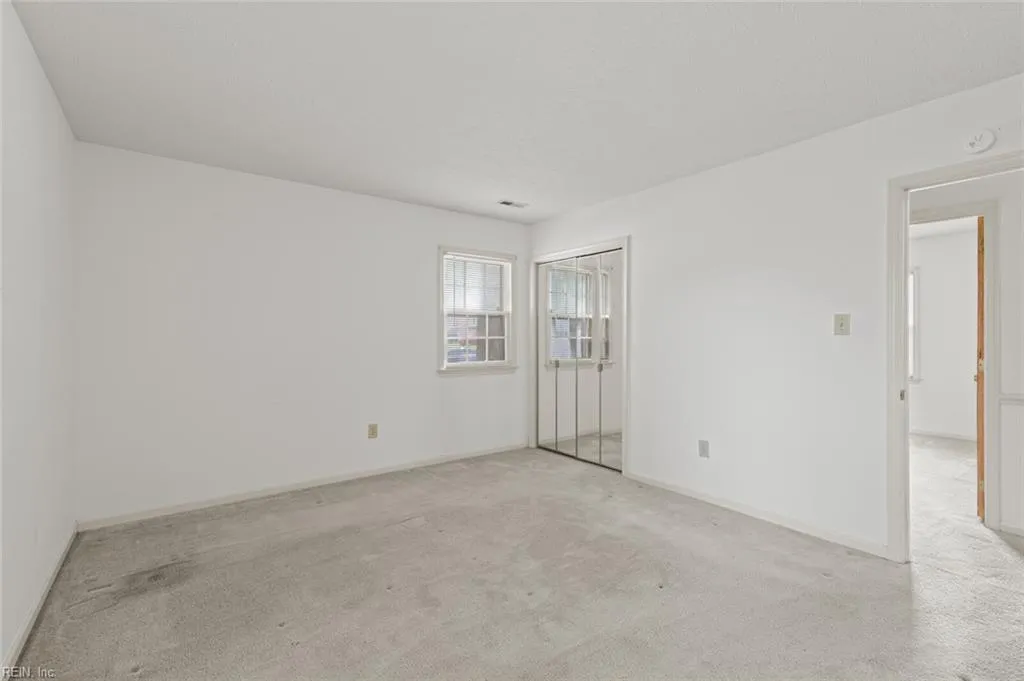 Hampton, Virginia 23666, United States, 3 Bedrooms Bedrooms, ,2 BathroomsBathrooms,Residential,Active,155758