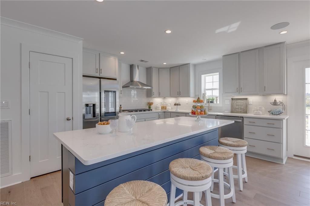 Photo of 615 Commonwealth Drive, Yorktown, VA 23693 (MLS # 10606858)