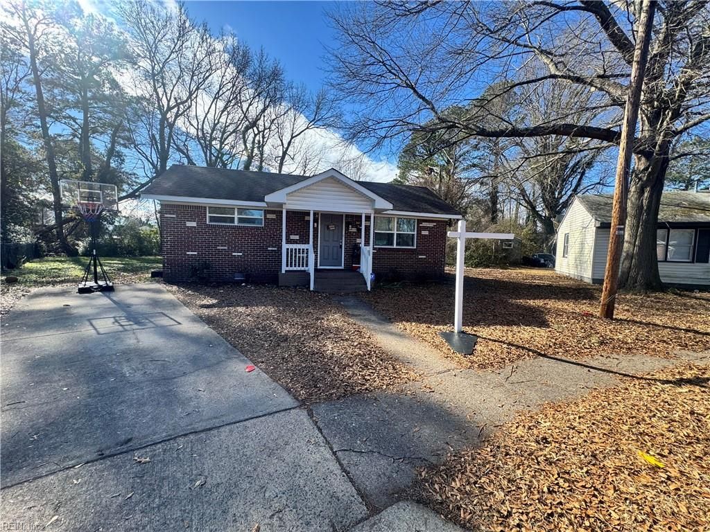 Photo of 3411 Woodstock Street, Portsmouth, VA 23701 (MLS # 10617563)