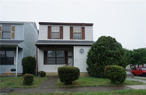 Photo of 2015 Marshall Avenue, Newport News, VA 23607 (MLS # 10637296)