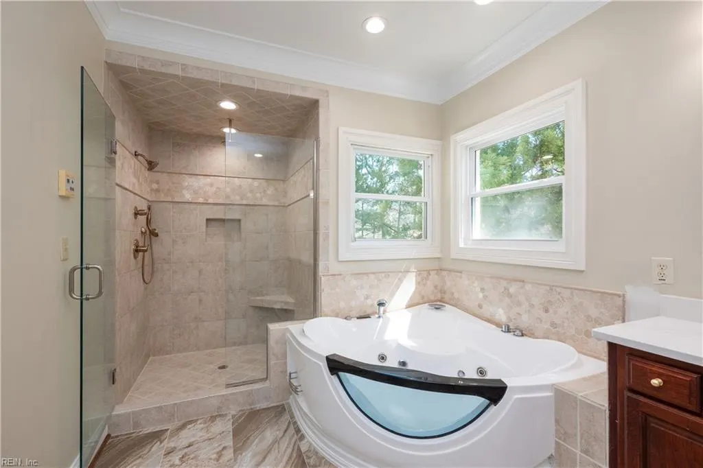 Virginia Beach, Virginia 23451, United States, 5 Bedrooms Bedrooms, ,4 BathroomsBathrooms,Residential,Active,99767