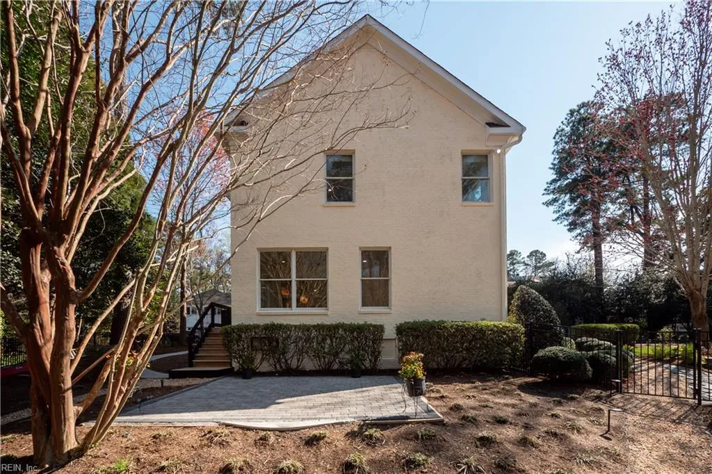 Virginia Beach, Virginia 23451, United States, 5 Bedrooms Bedrooms, ,4 BathroomsBathrooms,Residential,Active,99767