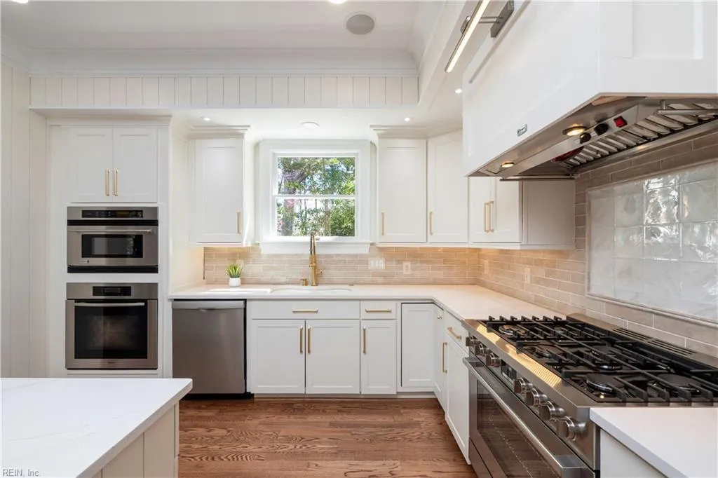 Virginia Beach, Virginia 23451, United States, 5 Bedrooms Bedrooms, ,4 BathroomsBathrooms,Residential,Active,99767