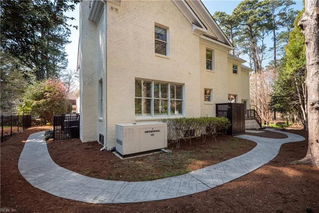 Virginia Beach, Virginia 23451, United States, 5 Bedrooms Bedrooms, ,4 BathroomsBathrooms,Residential,Active,99767