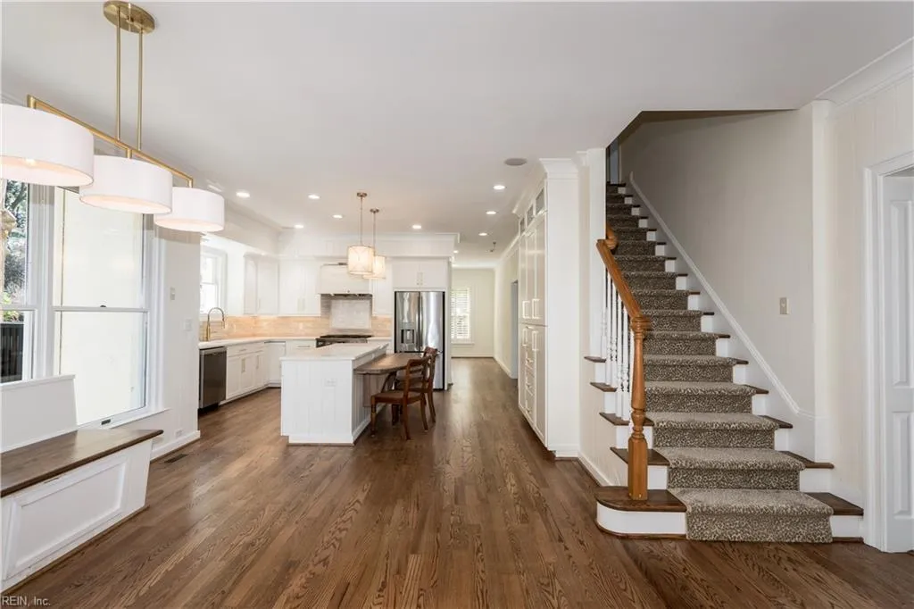 Virginia Beach, Virginia 23451, United States, 5 Bedrooms Bedrooms, ,4 BathroomsBathrooms,Residential,Active,99767