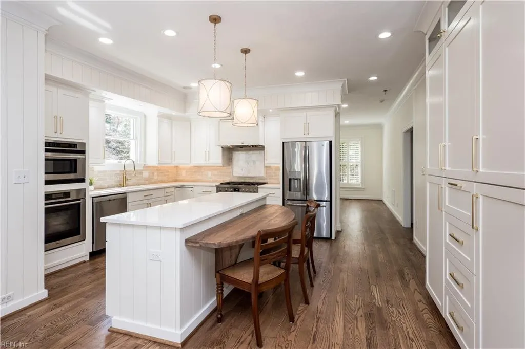 Virginia Beach, Virginia 23451, United States, 5 Bedrooms Bedrooms, ,4 BathroomsBathrooms,Residential,Active,99767