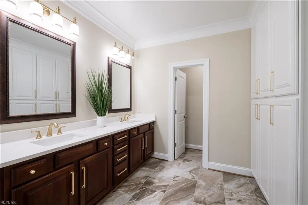 Virginia Beach, Virginia 23451, United States, 5 Bedrooms Bedrooms, ,4 BathroomsBathrooms,Residential,Active,99767