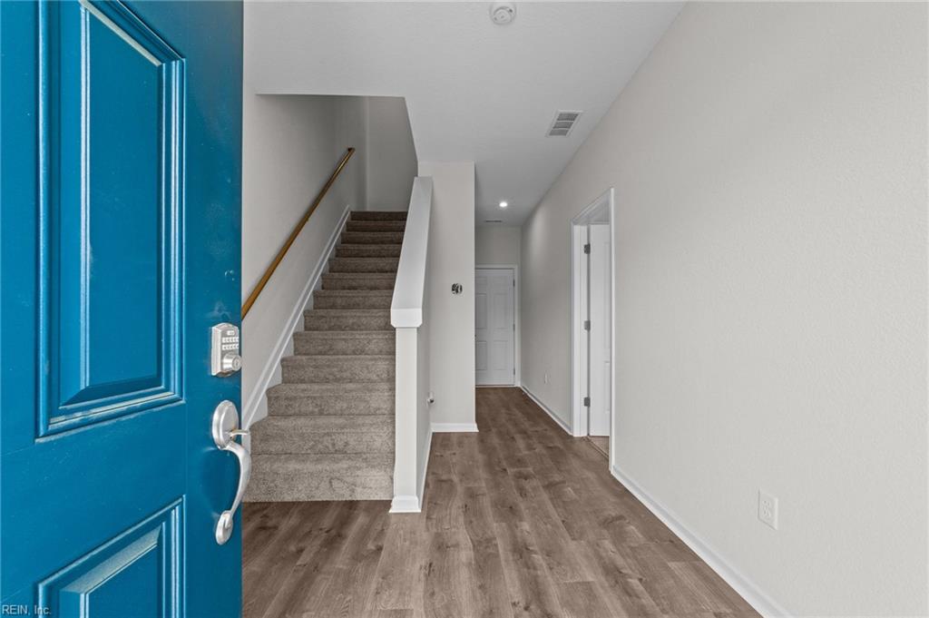 120 Freeman DR
