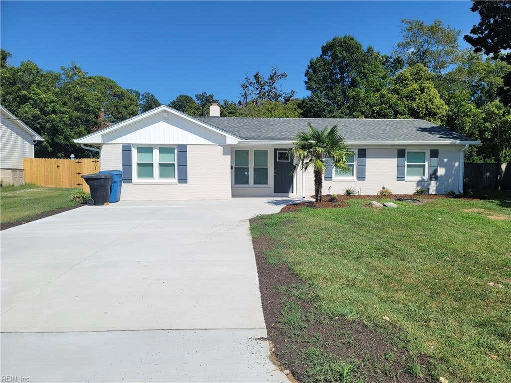 Photo of 512 W Farmington Road, Virginia Beach, VA 23454 (MLS # 10649992)