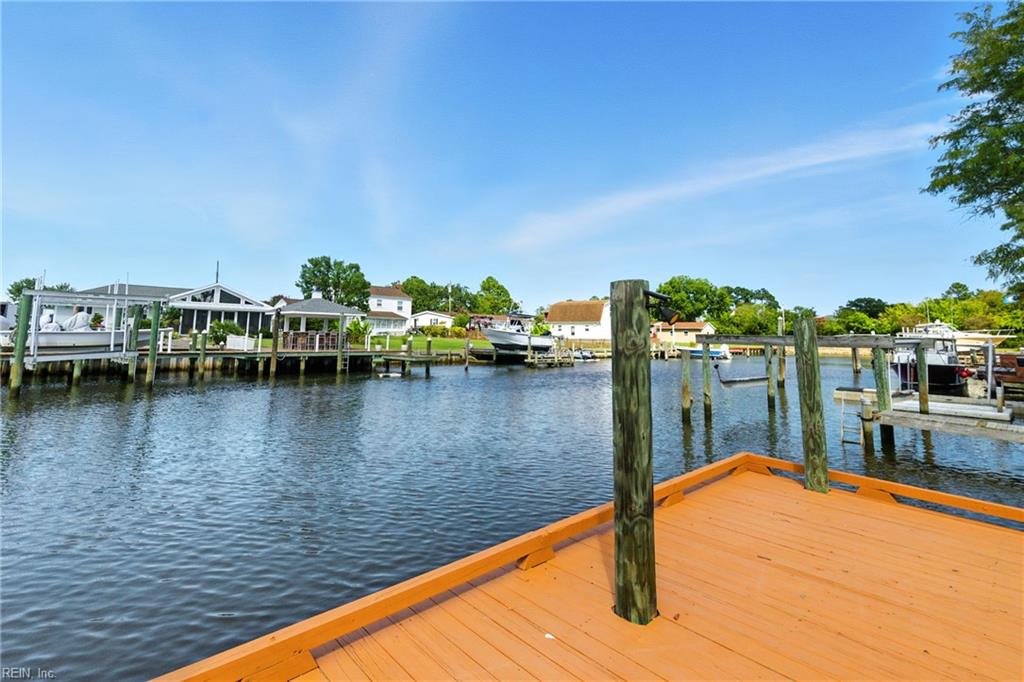 1727 Beach RD