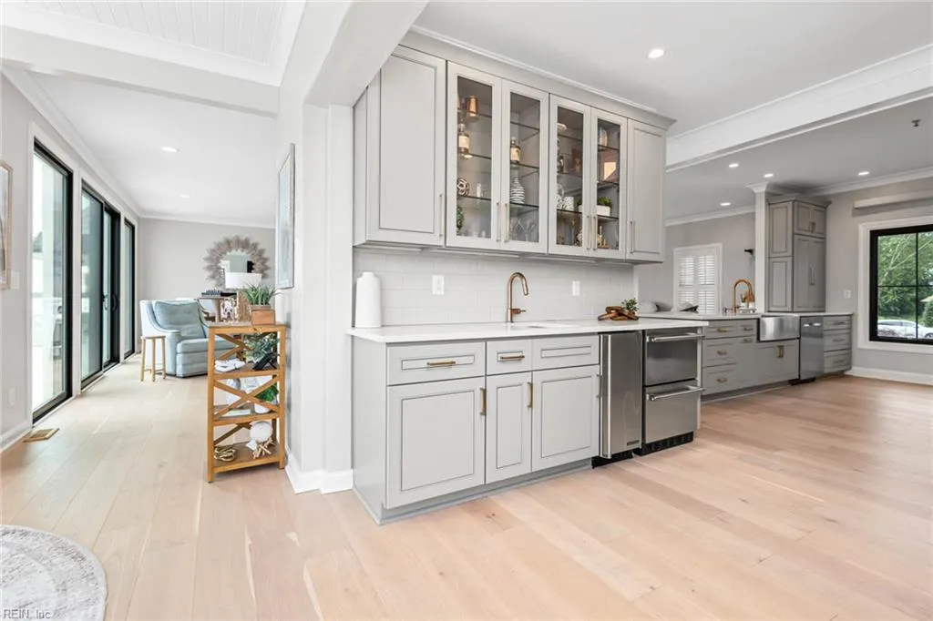 Virginia Beach, Virginia 23454, United States, 6 Bedrooms Bedrooms, ,6 BathroomsBathrooms,Residential,Active,174182