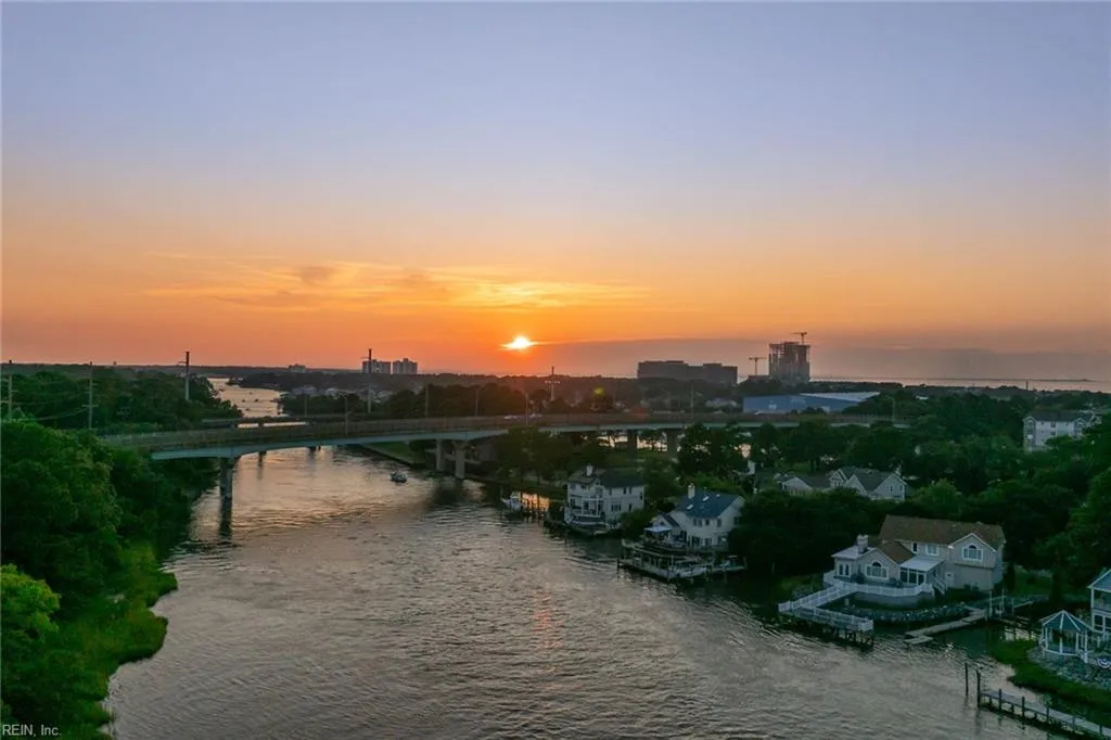 Virginia Beach, Virginia 23454, United States, 6 Bedrooms Bedrooms, ,6 BathroomsBathrooms,Residential,Active,174182