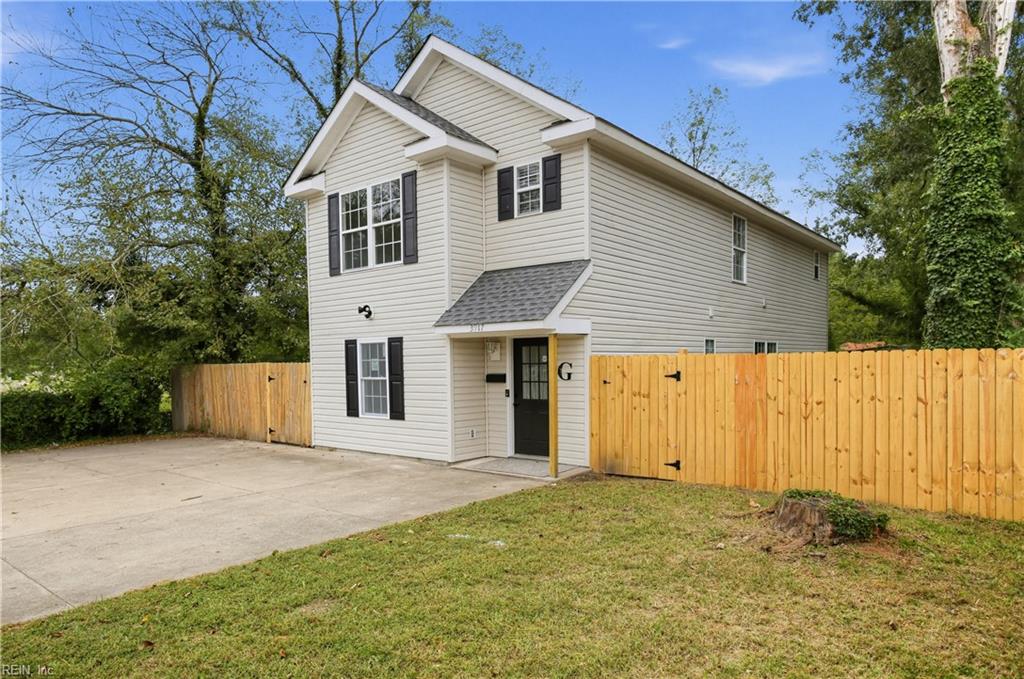 Photo of 3917 Deep Creek Boulevard, Portsmouth, VA 23702 (MLS # 10657640)