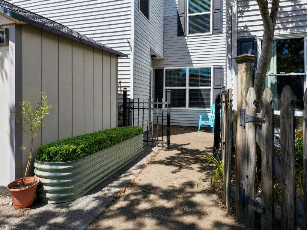 Photo of 1056 Coastaway Drive, Virginia Beach, VA 23451 (MLS # 10639354)