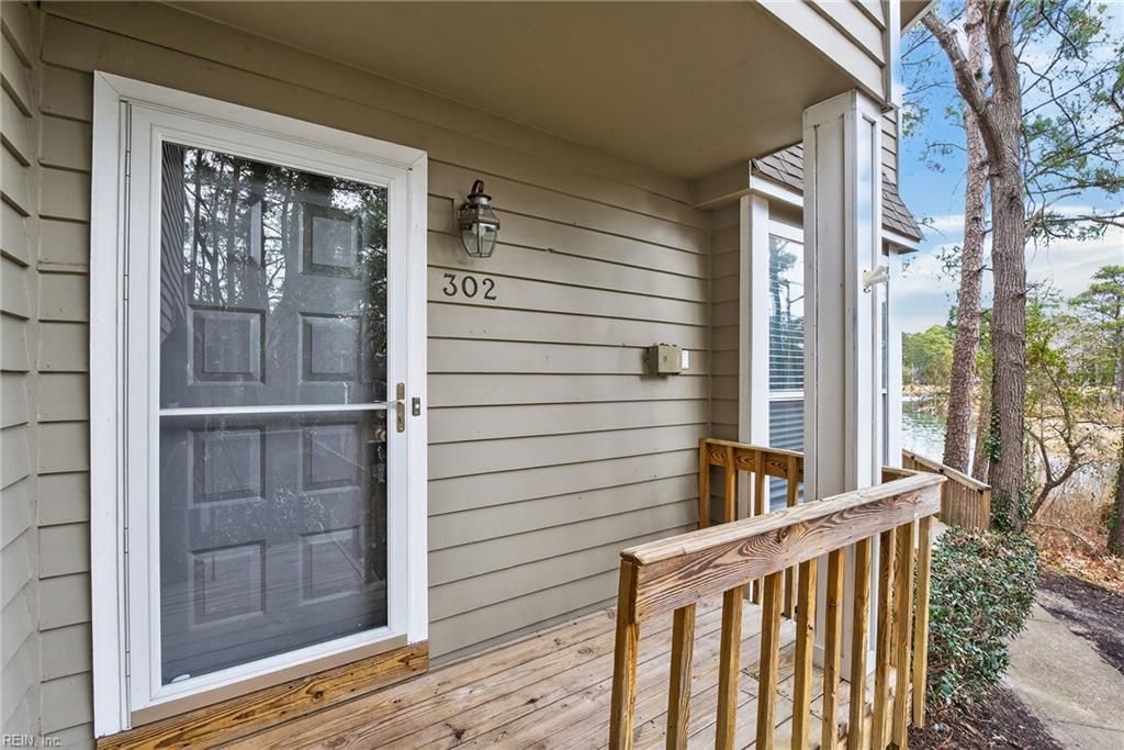 Photo of 302 Windship Cove, Virginia Beach, VA 23454 (MLS # 10619181)