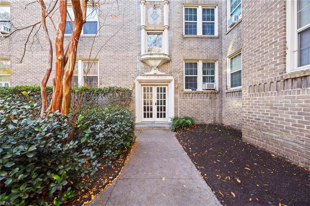 Photo of 940 Gates Avenue #1A, Norfolk, VA 23517 (MLS # 10611779)