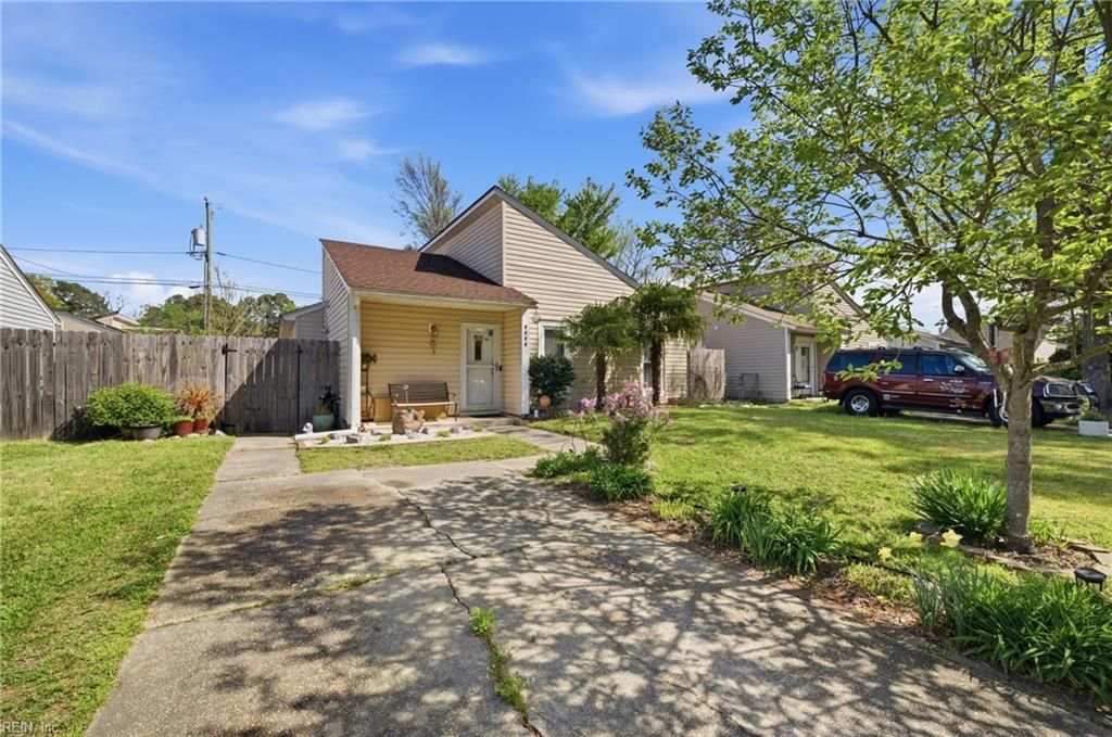 Photo of 3520 Forest Glen Road, Virginia Beach, VA 23452 (MLS # 10629069)