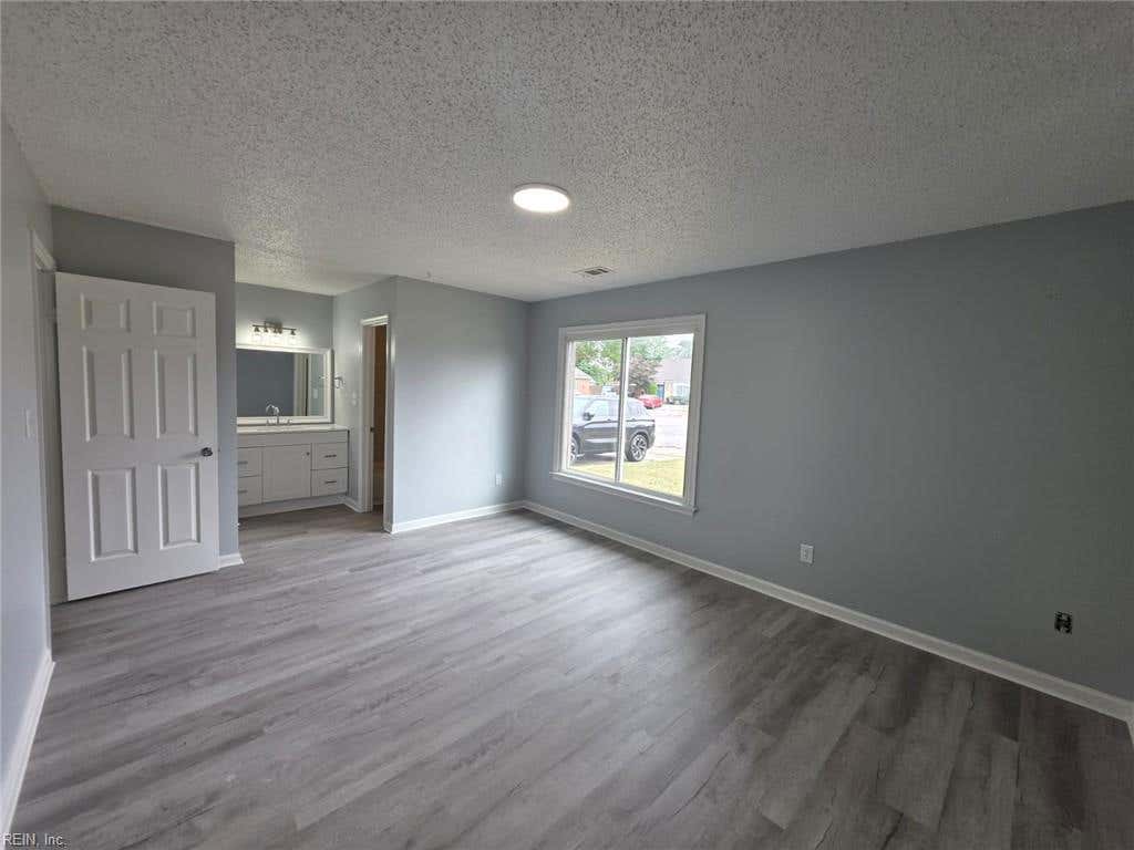 Photo of 1211 Haig Circle, Virginia Beach, VA 23453 (MLS # 10640584)