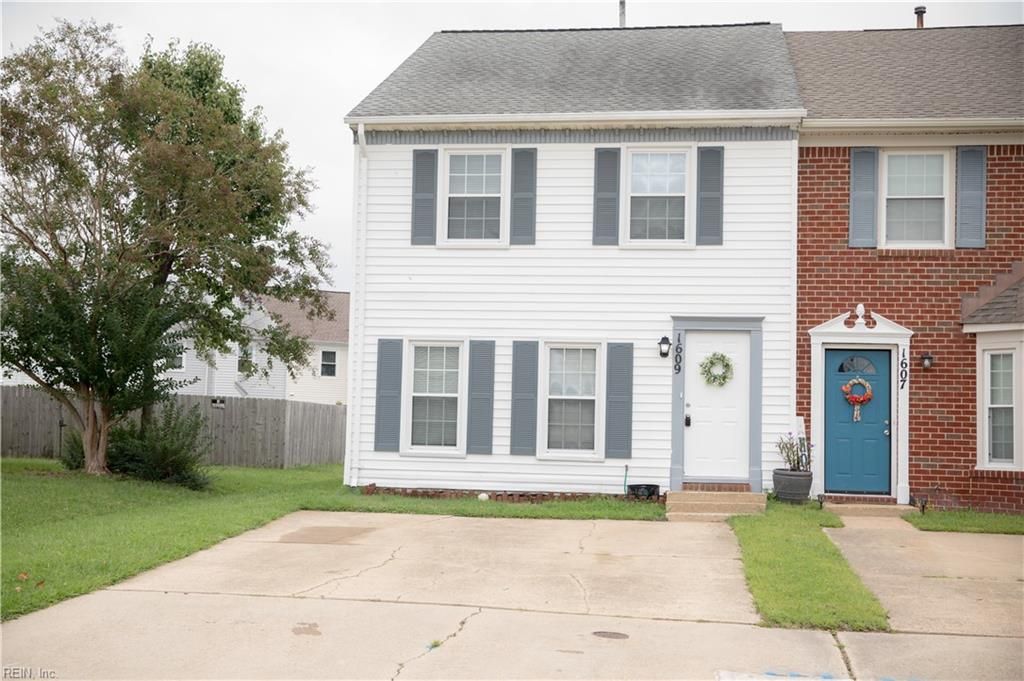 Photo of 1609 Mantane Arch, Virginia Beach, VA 23454 (MLS # 10604157)