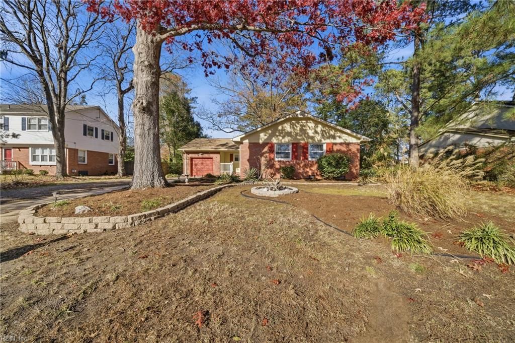 Photo of 504 Kingston Drive, Virginia Beach, VA 23452 (MLS # 10613352)