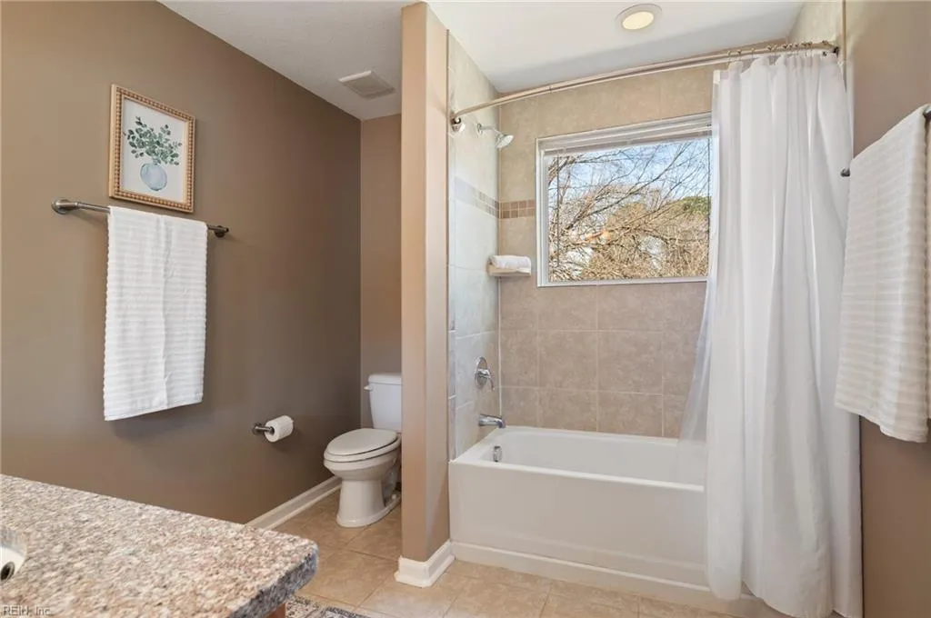 Virginia Beach, Virginia 23464, United States, 4 Bedrooms Bedrooms, ,3 BathroomsBathrooms,Residential,Pending,106859