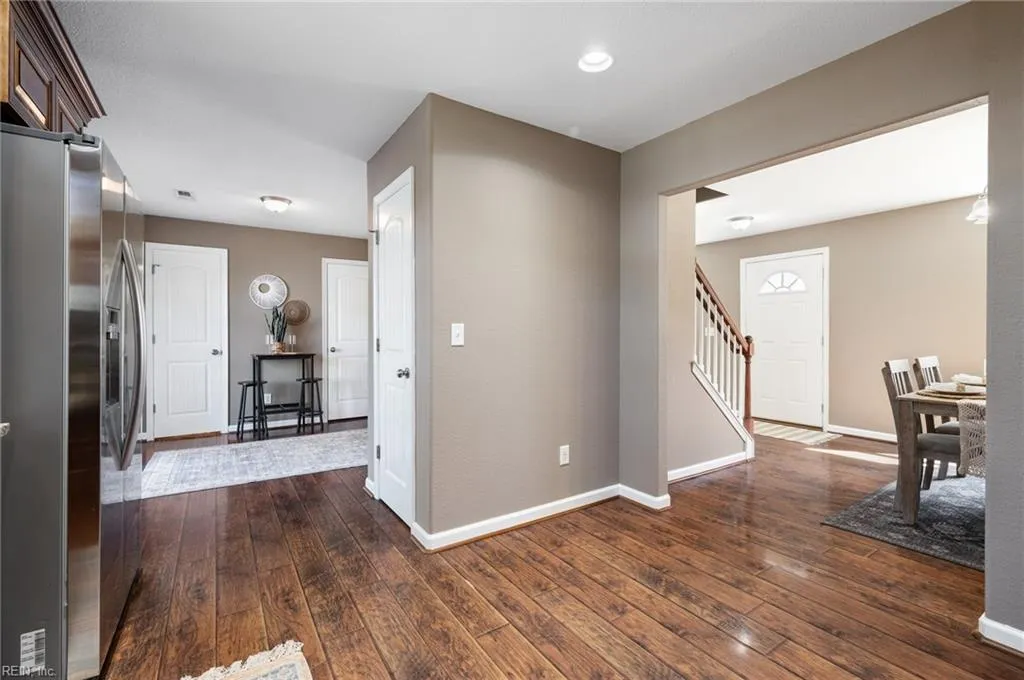 Virginia Beach, Virginia 23464, United States, 4 Bedrooms Bedrooms, ,3 BathroomsBathrooms,Residential,Pending,106859