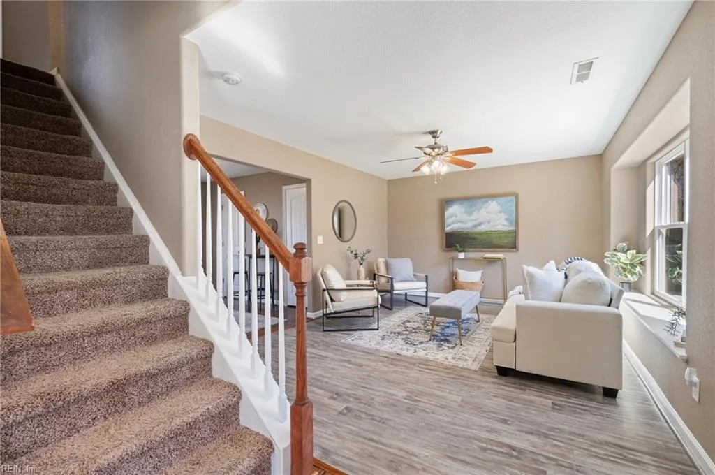 Virginia Beach, Virginia 23464, United States, 4 Bedrooms Bedrooms, ,3 BathroomsBathrooms,Residential,Pending,106859