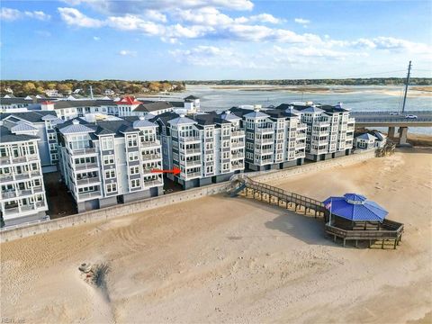 Photo of 2325 Point Chesapeake Quay #2013, Virginia Beach, VA 23451 (MLS # 10627067)