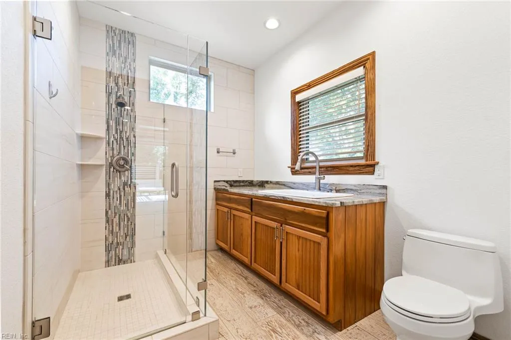 Virginia Beach, Virginia 23454, United States, 4 Bedrooms Bedrooms, ,5 BathroomsBathrooms,Residential,Active,135581