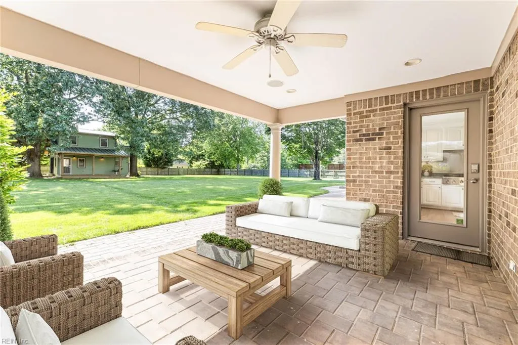 Virginia Beach, Virginia 23454, United States, 4 Bedrooms Bedrooms, ,5 BathroomsBathrooms,Residential,Active,135581