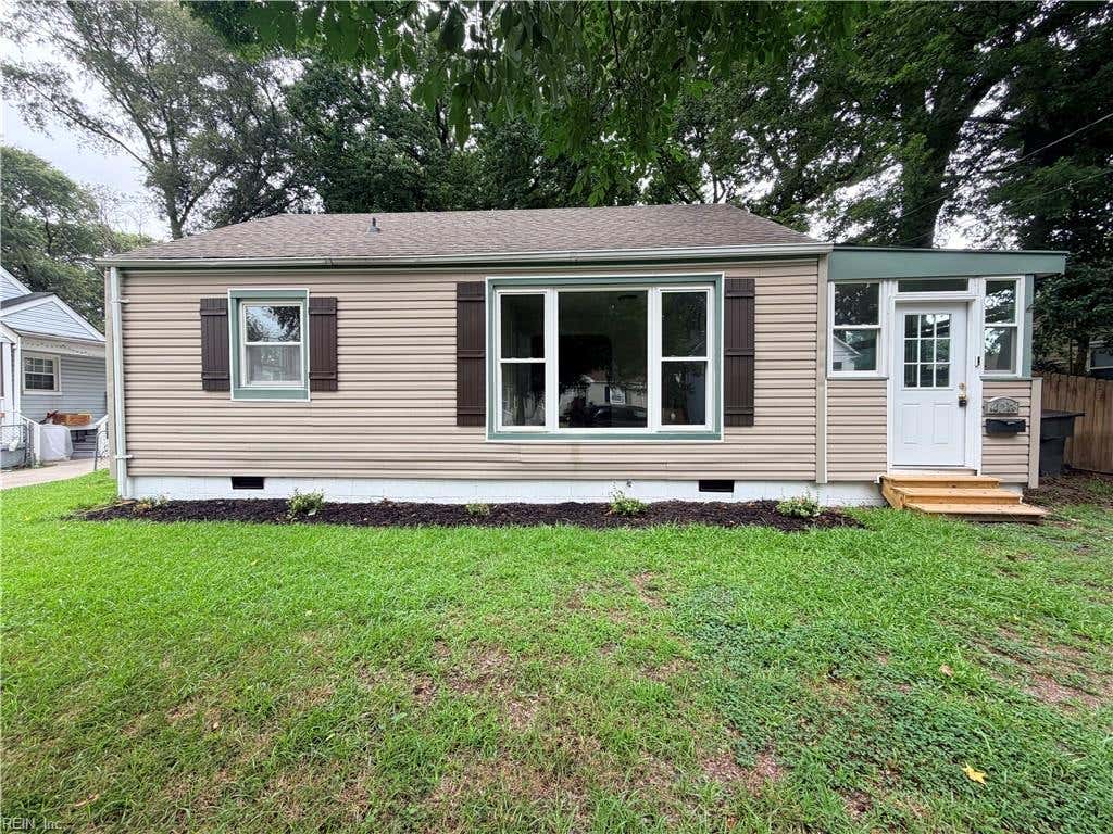 Photo of 428 Biltmore Road, Norfolk, VA 23505 (MLS # 10650523)