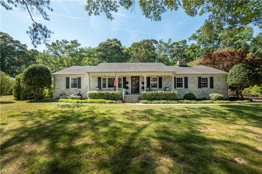 Photo of 1417 Franklin Drive, Virginia Beach, VA 23454 (MLS # 10631732)