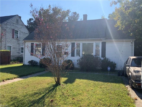 Photo of 1625 Rolfe Place, Newport News, VA 23607 (MLS # 10655867)