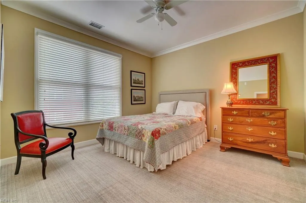 Norfolk, Virginia 23510, United States, 5 Bedrooms Bedrooms, ,5 BathroomsBathrooms,Residential,Pending,140828