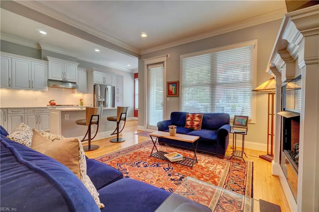 Norfolk, Virginia 23510, United States, 5 Bedrooms Bedrooms, ,5 BathroomsBathrooms,Residential,Pending,140828