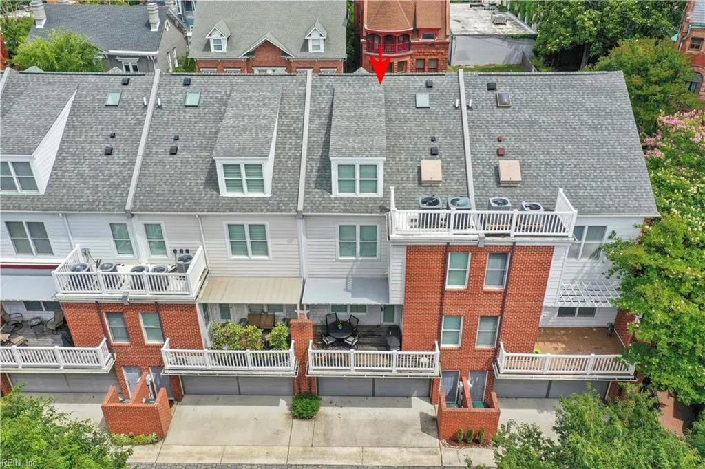 Norfolk, Virginia 23510, United States, 5 Bedrooms Bedrooms, ,5 BathroomsBathrooms,Residential,Pending,140828