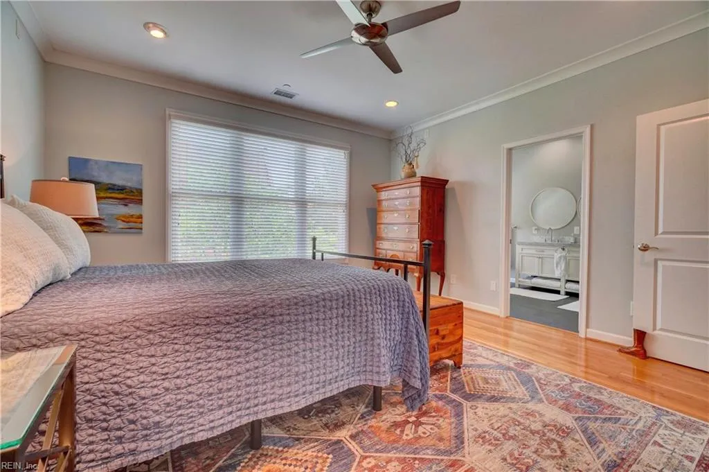 Norfolk, Virginia 23510, United States, 5 Bedrooms Bedrooms, ,5 BathroomsBathrooms,Residential,Pending,140828