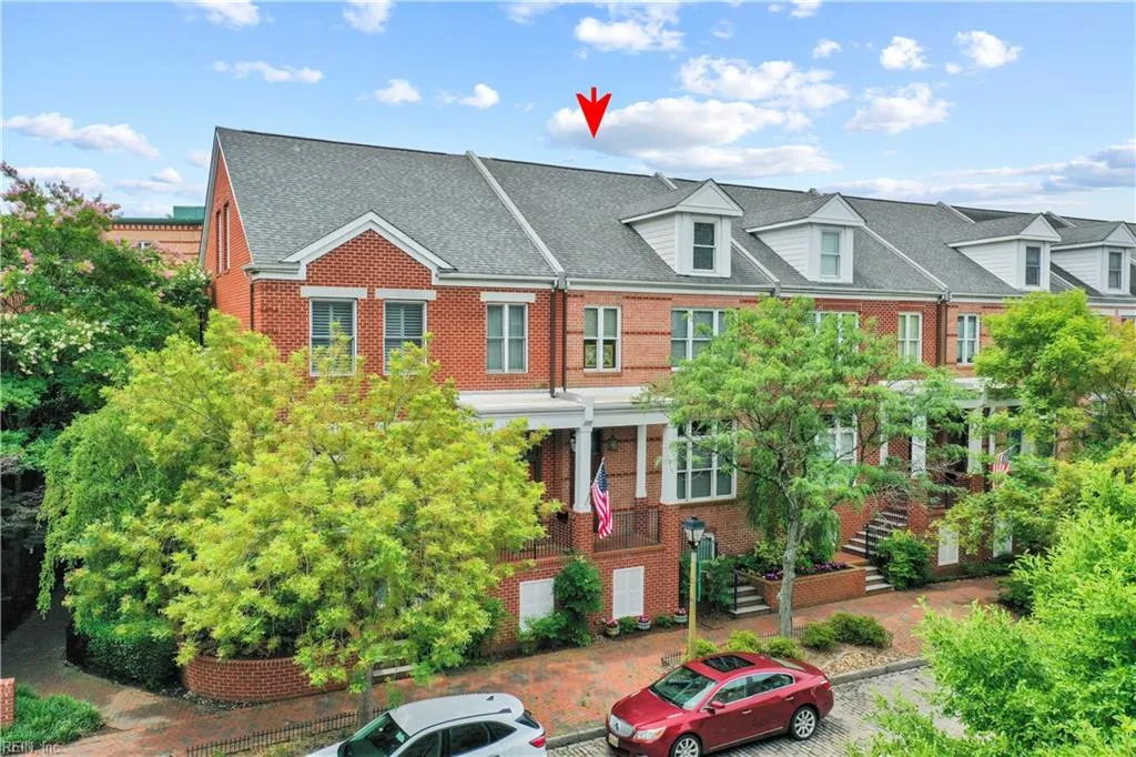 Norfolk, Virginia 23510, United States, 5 Bedrooms Bedrooms, ,5 BathroomsBathrooms,Residential,Pending,140828