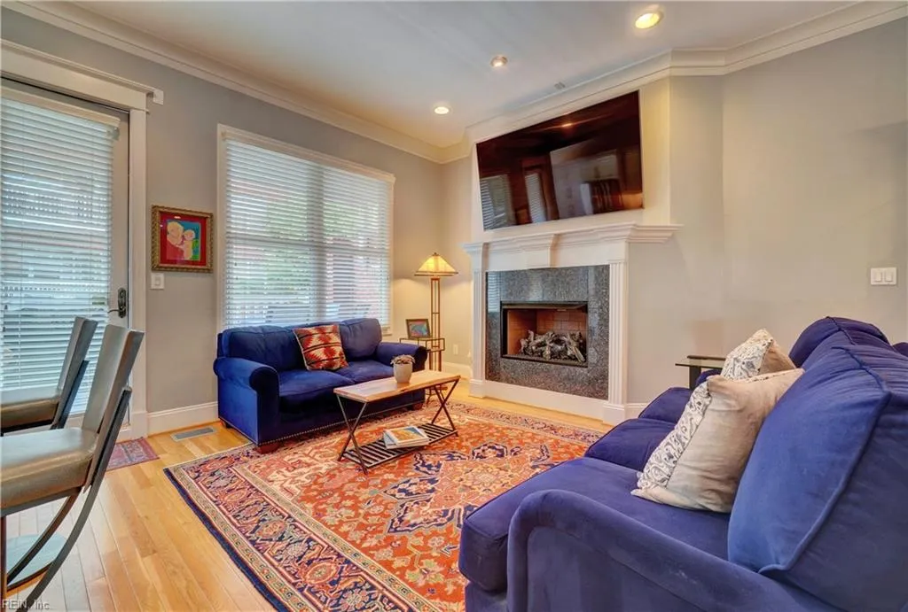 Norfolk, Virginia 23510, United States, 5 Bedrooms Bedrooms, ,5 BathroomsBathrooms,Residential,Pending,140828